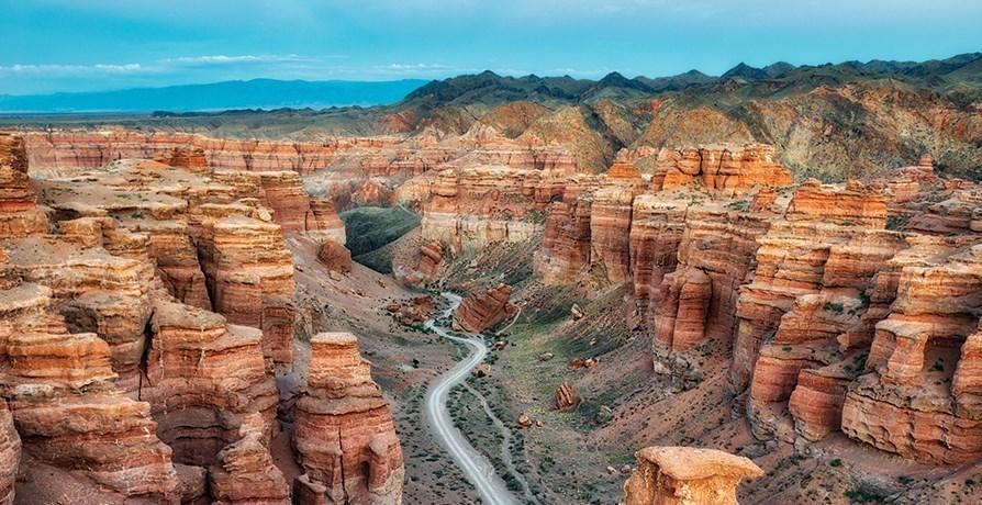 Charyn Canyon & Moon Canyon